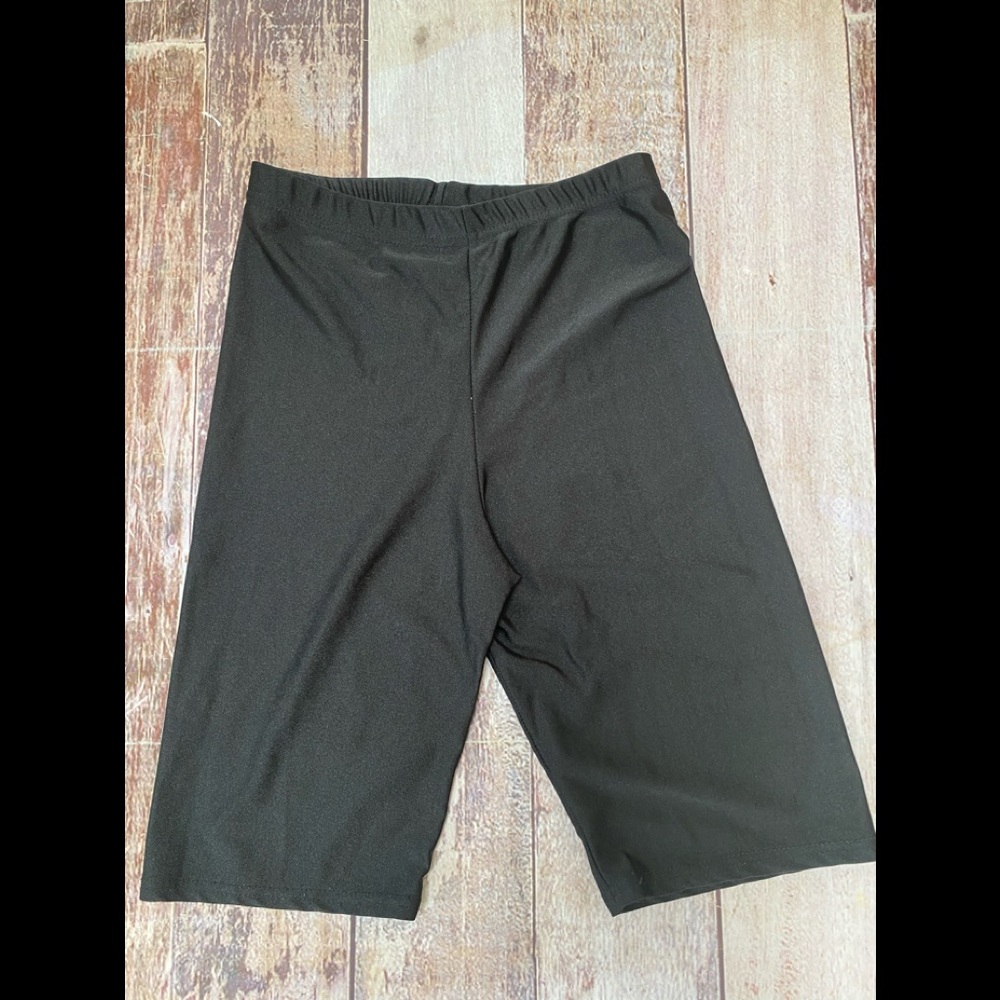 Prettylittlethings black high waist biker shorts size‎ 2